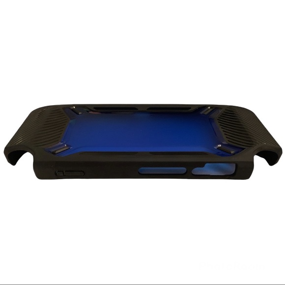 Nintendo Switch Hard Case Snap On Slim Cover with Rubberized Grips - Picture 4 of 4